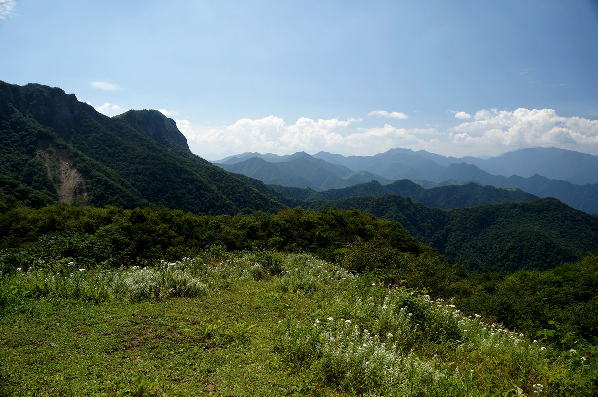 泥巴山最新动态，自然美景与人文建设的和谐共生之旅